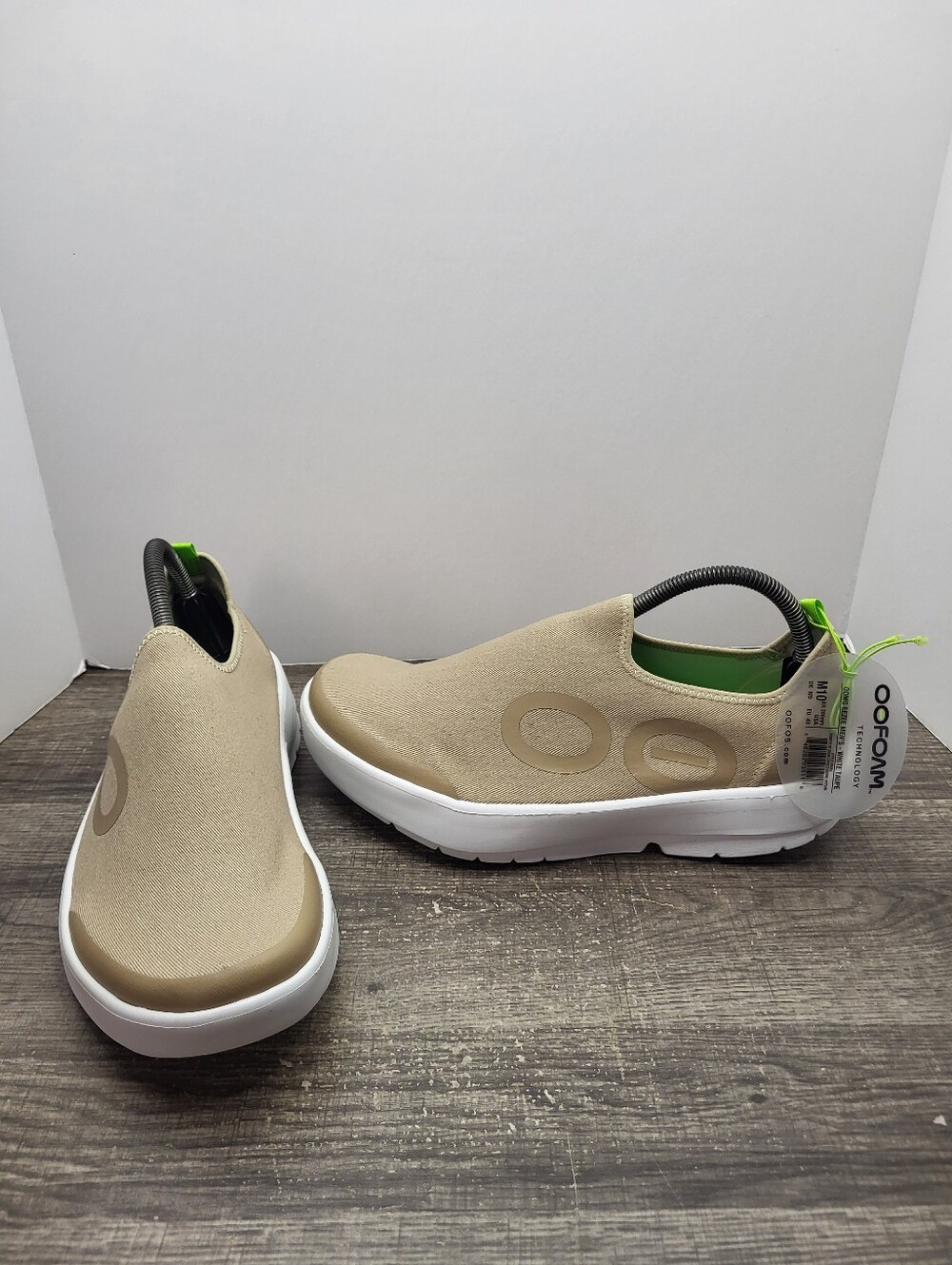 Oofos Oomg Eezee White Taupe Men's Size 10 New Slip-On Shoes New